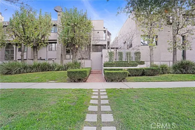 1310 Orange Grove  #103, Pasadena, CA 91104 - #3
