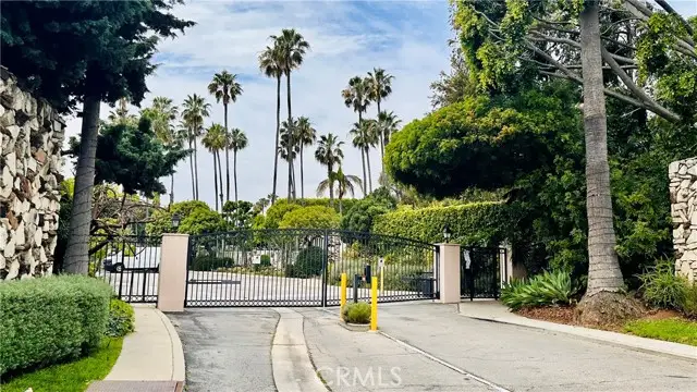 239 Barrington Avenue  #F8, Los Angeles, CA 90049 - #1