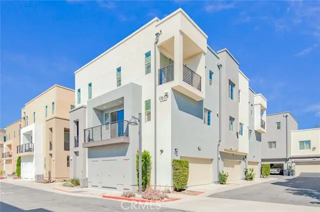 179 Cadence, Irvine, CA 92618 - #2