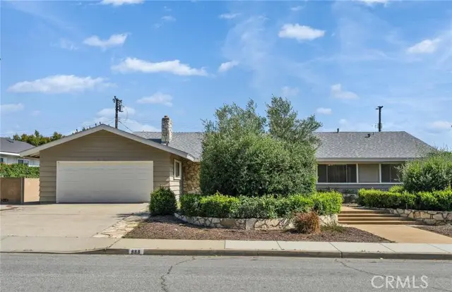 888 Syracuse, Claremont, CA 91711 - #1