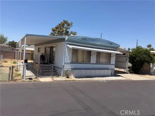999 Santa Fe Avenue  #73, San Jacinto, CA 92583