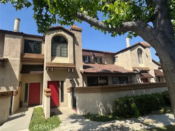 17 Mesquite, Pomona, CA 91766