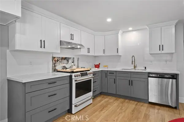 12121 Centralia  #102, Lakewood, CA 90715
