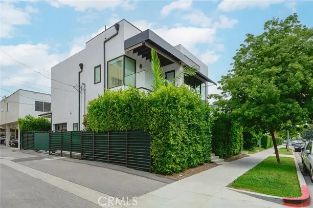 9171 3rd, Beverly Hills, CA 90210 - #2