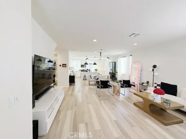 254 Standard Avenue, Santa Ana, CA 92701