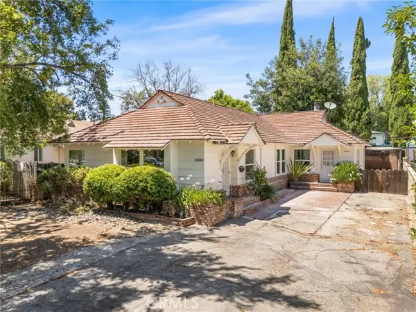 10559 Camarillo, North Hollywood, CA 91602