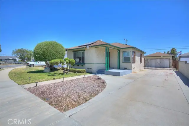 422 E. 139th Street, Los Angeles, CA 90061 - #2