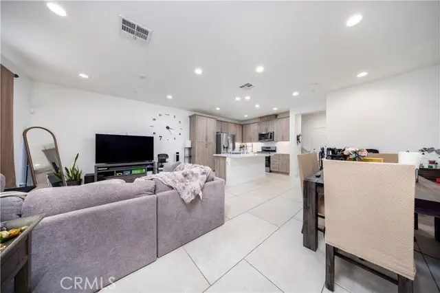 4036 Peony Paseo  #10, Ontario, CA 91761 - #2