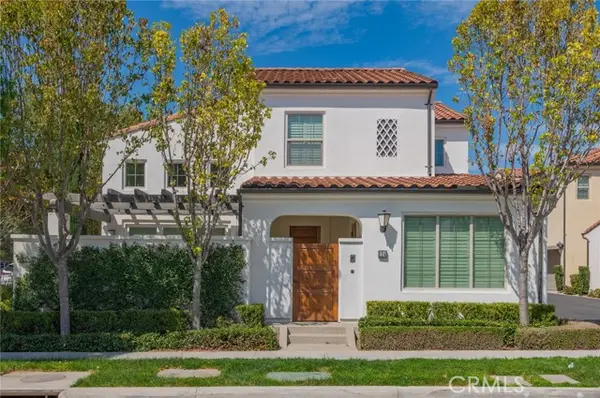124 Holly Springs, Irvine, CA 92618