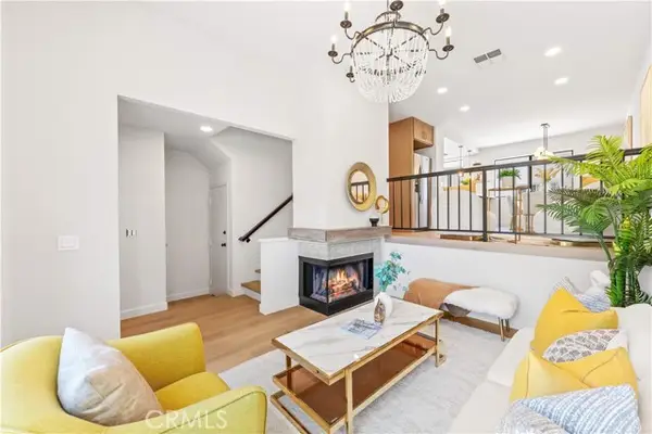 27640 Nugget Dr. #3, Canyon Country, CA 91387