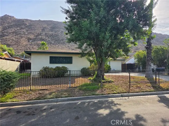 5901 Paramount Drive, Riverside, CA 92509 - #1