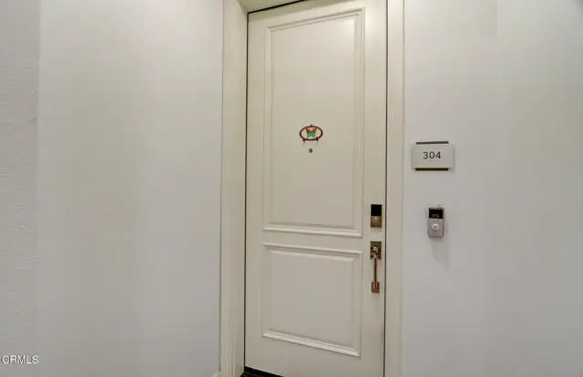 2810 Wagon Wheel Road  #304, Oxnard, CA 93036 - Image #2