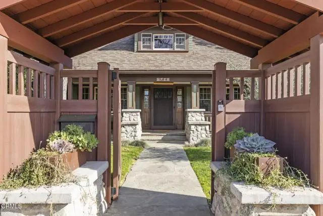 5728 Mammoth Avenue, Valley Glen, CA 91401 - Image #3