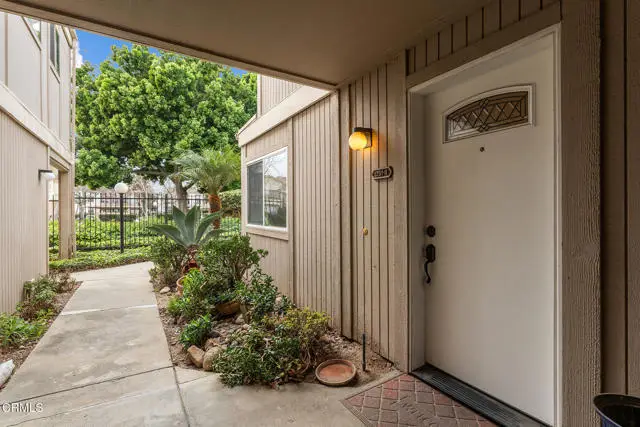 1251 San Simeon Court  #4, San Buenaventura Ventura, CA 93003 - Image #2