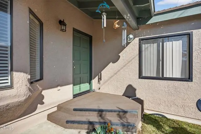 417 8th Street, Santa Paula, CA 93060 - #1