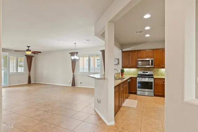 13324 Sterling Heights Drive, Bakersfield, CA 93306 - Image #3