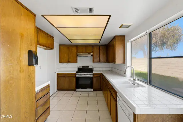 4200 Browning, Oxnard, CA 93033 - #3