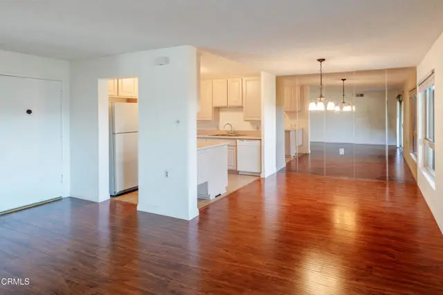 324 Chestnut Hill Court  #14, Thousand Oaks, CA 91360 - #3