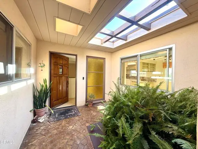 5392 Queens Street, San Buenaventura Ventura, CA 93003 - #3