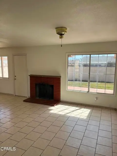 1242 Juniper Street, Oxnard, CA 93033 - #2