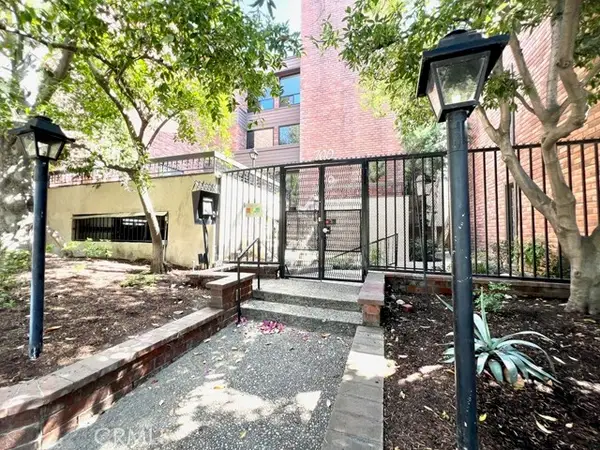 700 Lake Avenue  #111, Pasadena, CA 91106