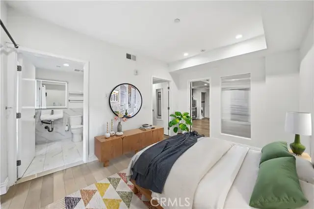 2939 Leeward Avenue  #311, Los Angeles, CA 90005 - Image #1