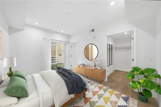 2939 Leeward Avenue  #311, Los Angeles, CA 90005 - Image #2