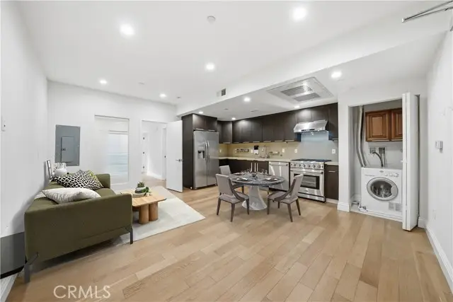 2939 Leeward Avenue  #311, Los Angeles, CA 90005 - Image #3