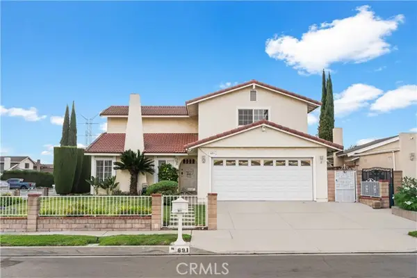 691 S Sally Lee Ave, Azusa, CA 91702