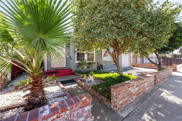 5824 Heliotrope, Maywood, CA 90270