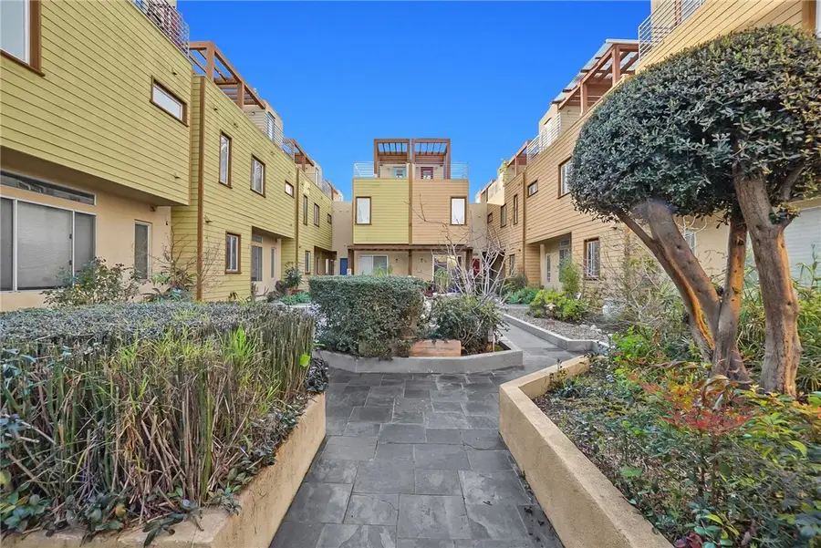 53 Oak Avenue  #5, Pasadena, CA 91107 - #3