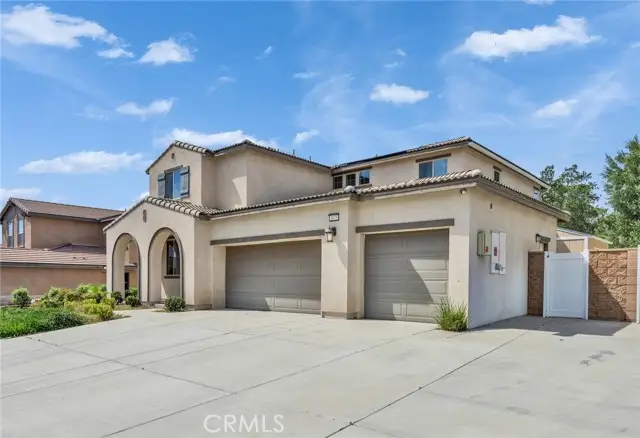 2675 Half Dome Ct, Riverside, CA 92509 - #2