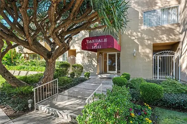 14141 Dickens  #111, Sherman Oaks, CA 91423