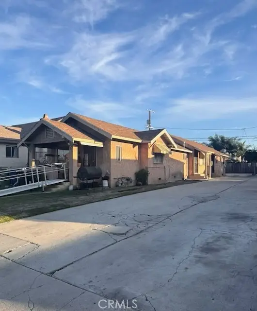 156 84th, Los Angeles, CA 90003 - #2