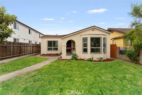 940 73rd, Los Angeles, CA 90044