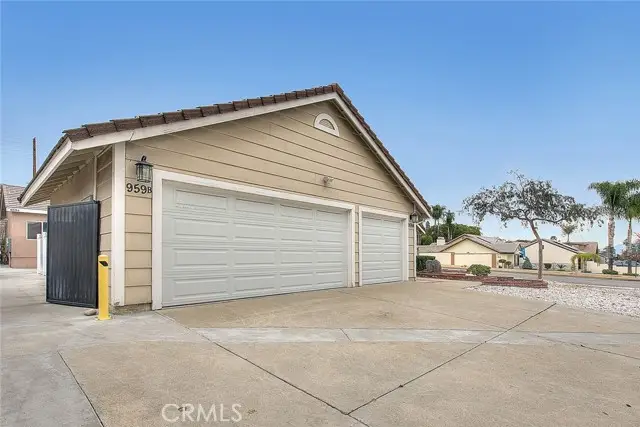 959 Kenwood Street, Upland, CA 91784 - #2