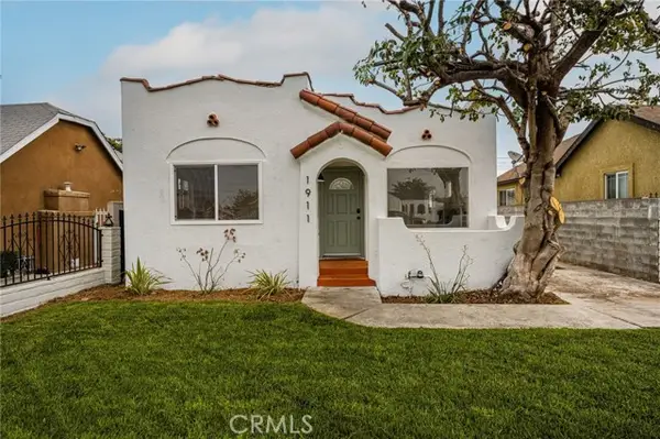 1911 65th, Los Angeles, CA 90047