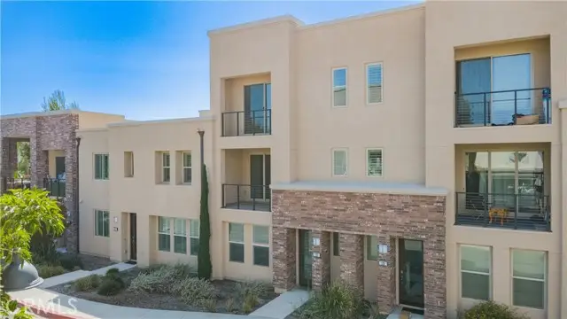 123 Cadence, Irvine, CA 92618 - #1
