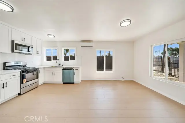 215 Elm Street, Compton, CA 90220 - #3