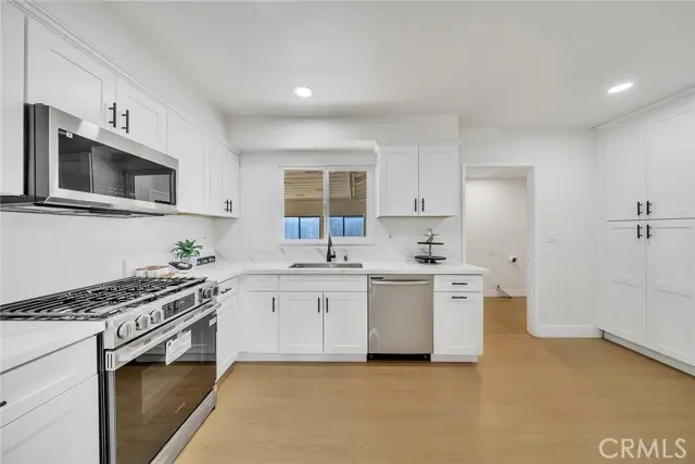 2211 1/8  Casitas Avenue, Altadena, CA 91001 - #3