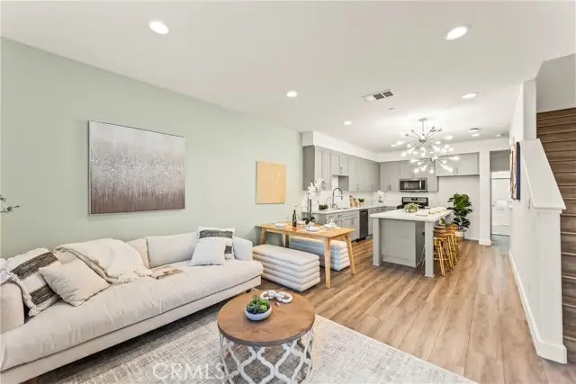116 6th  #B, Montebello, CA 90640 - #2
