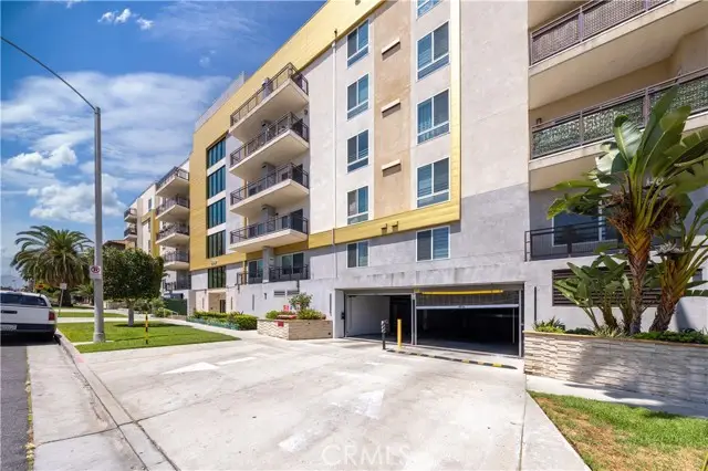 2939 Leeward  #305, Los Angeles, CA 90005 - #2