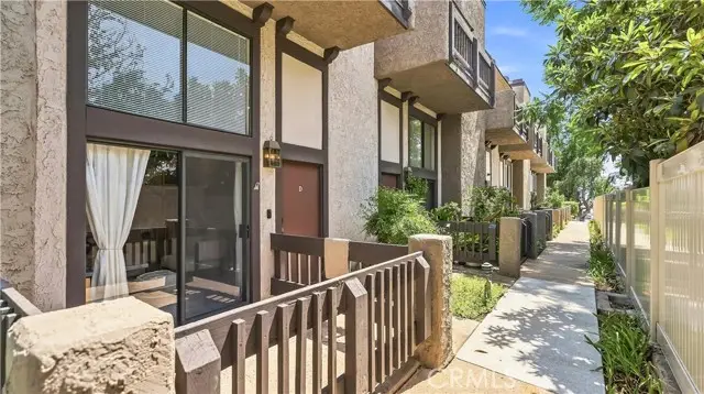1919 Huntington Drive  #D, Duarte, CA 91010 - #3