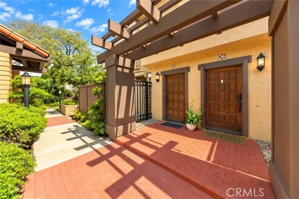 517 Almansor  #81, Alhambra, CA 91801