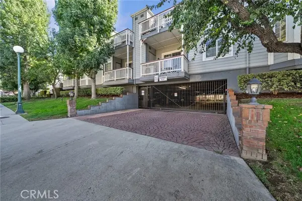 132 Lemon Avenue  #A, Monrovia, CA 91016