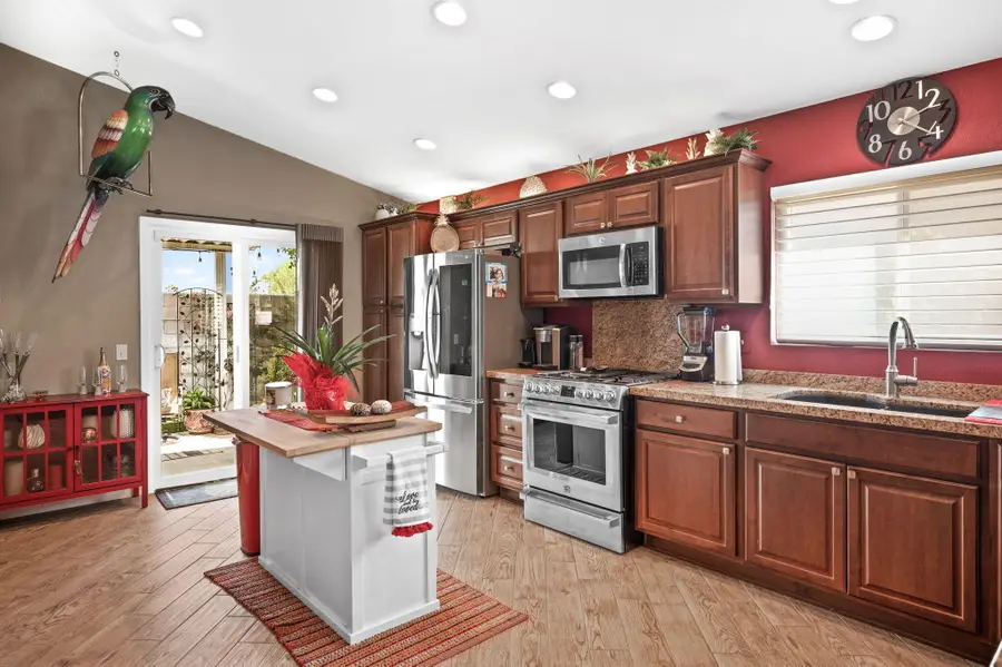 47800 Madison Street #100, Indio, CA 92201 - Image #3