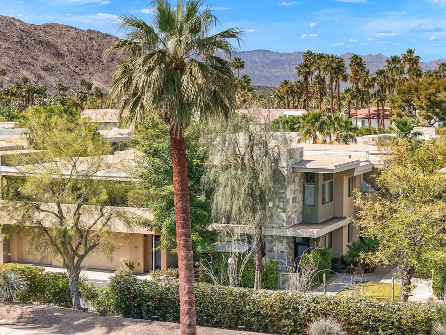 870 E Palm Canyon Drive #202, Palm Springs, CA 92264 - Image #2