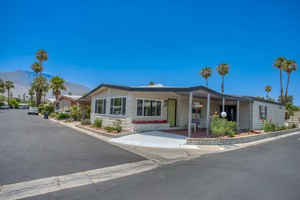 257 Laredo Drive, Palm Springs, CA 92264