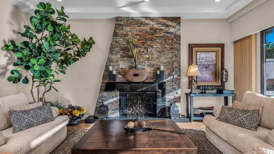 38312 Zinnia Lane E, Palm Desert, CA 92211 - Image #2