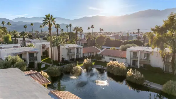 70 Lakeview Circle, Cathedral City, CA 92234